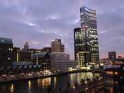 rotterdam by night 2010 013.JPG